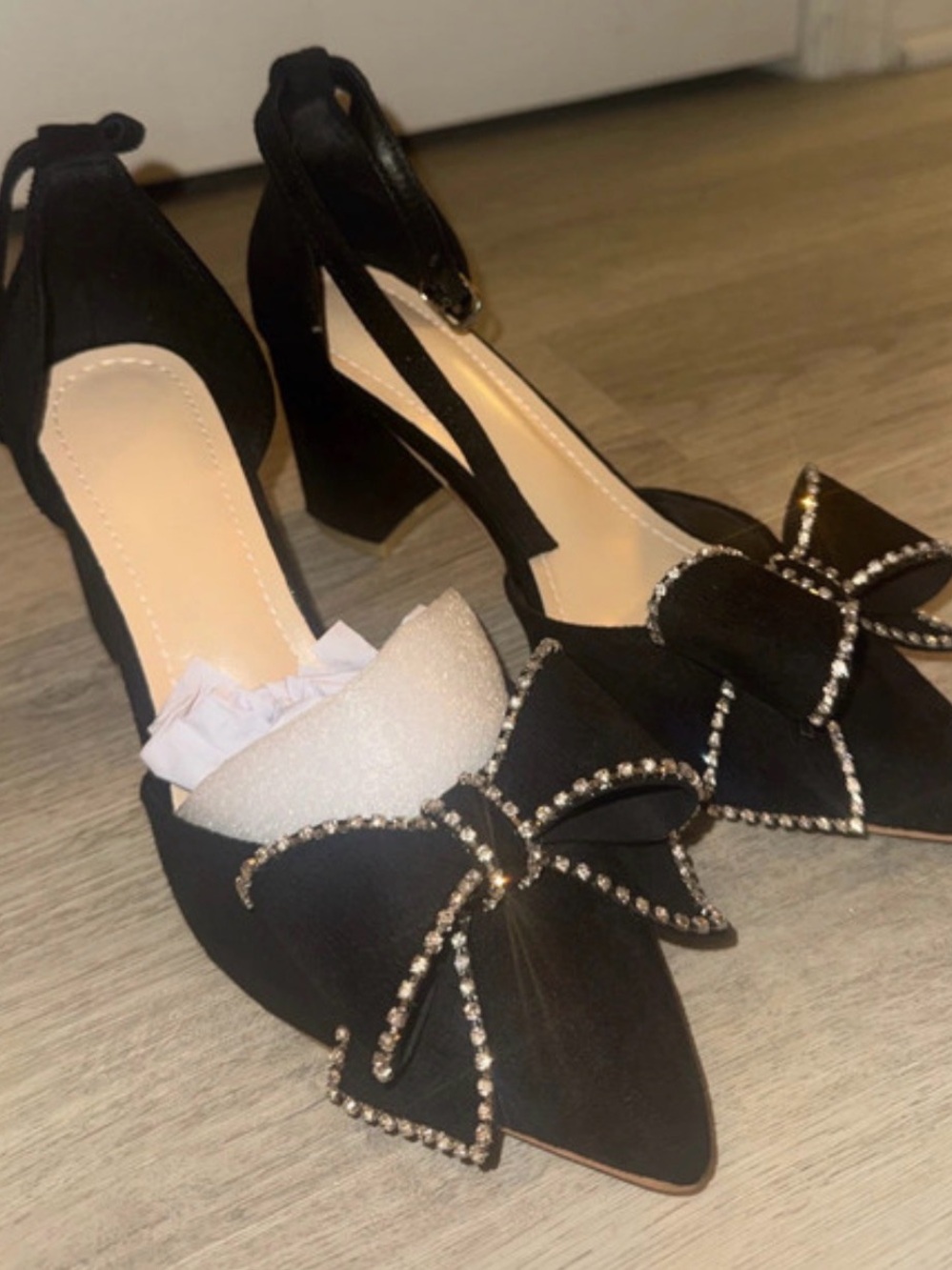 Amazon Black Pointed Block Heel Pumps with Rhinestone Bow Accent